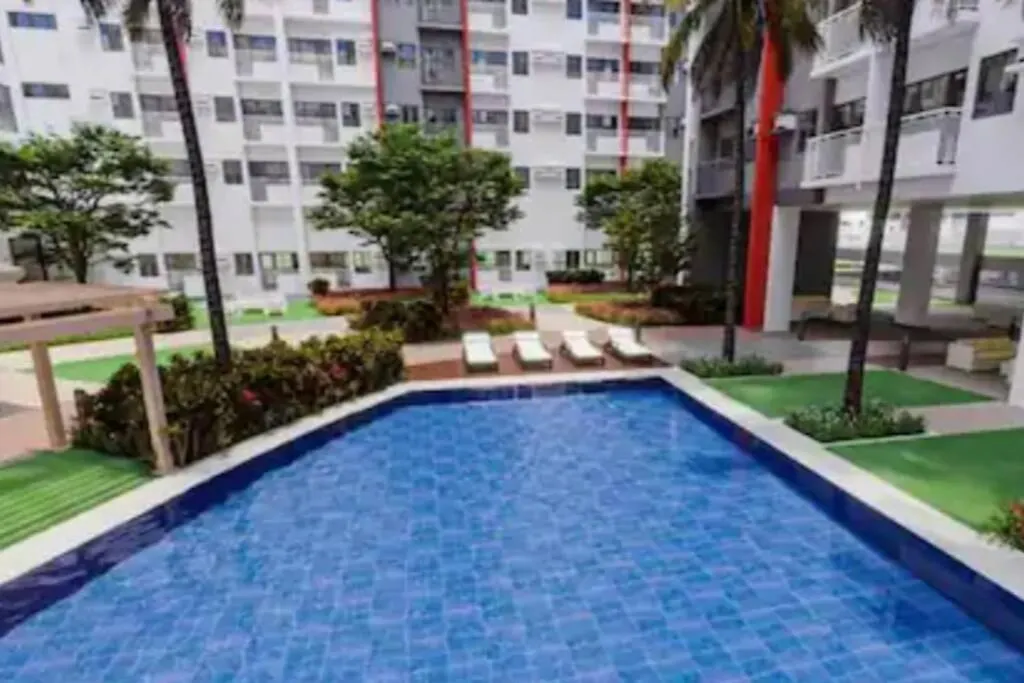 A Cozy 2-Bedroom W/ Balcony,Kitchen,Wifi &Netflix Manila Philippines